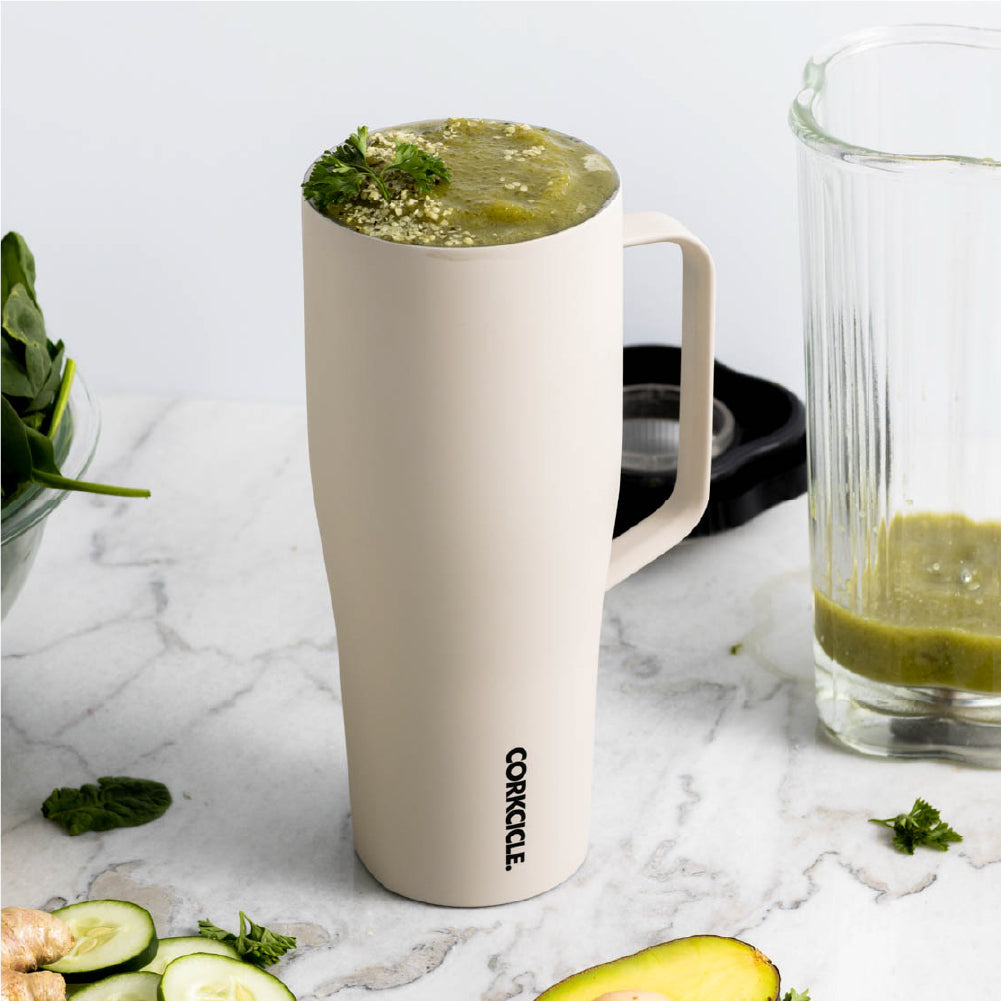 cold-cup-xl-s8 588f4a27c4cf--2230CLT-lifestyle.jpg